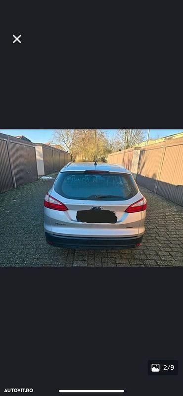 Second-hand Ford Focus SYNC Edition 125 CP (91 kW) 2013 Culoareargint Break