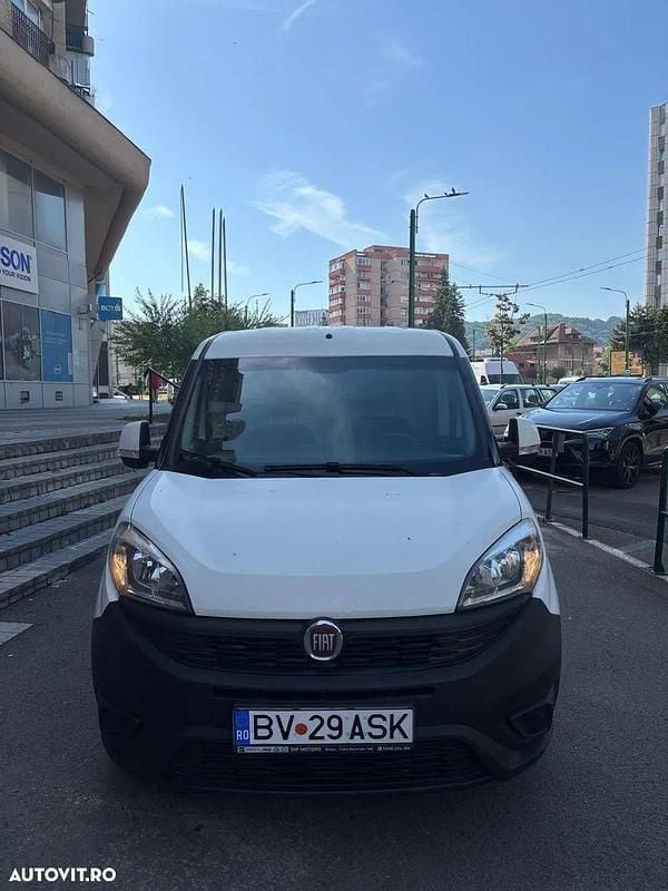 Alb Utilizat 2017 Fiat Doblò Monovolum | 7.550 EUR (Preț OK) - Imagine 1/4
