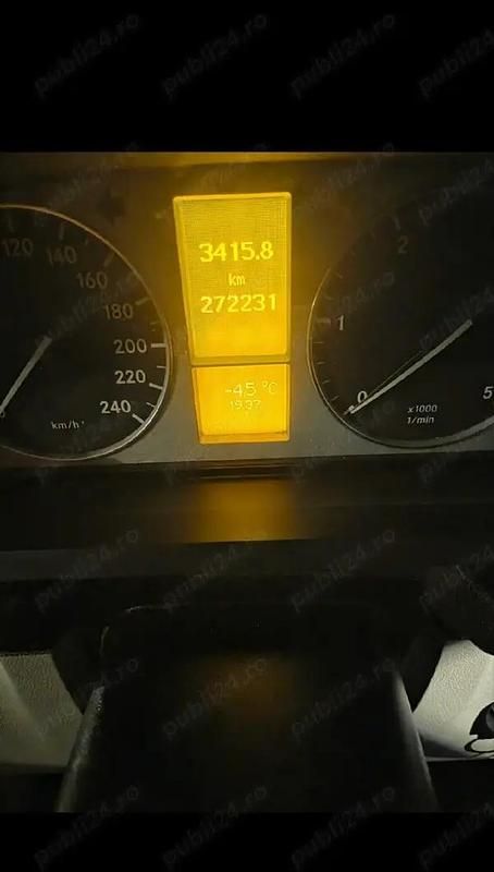 Second-hand Mercedes B200 140 CP (102 kW) 2008 Alb Monovolum