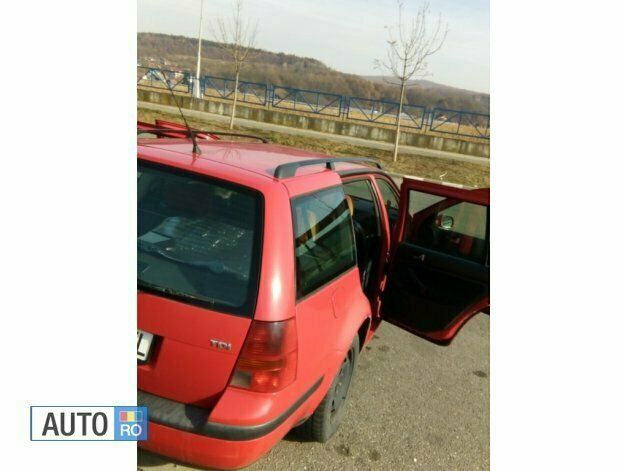 Rosu Utilizat 2002 VW Golf IV Break | 1.300 EUR (Preț bun) - Imagine 1/4