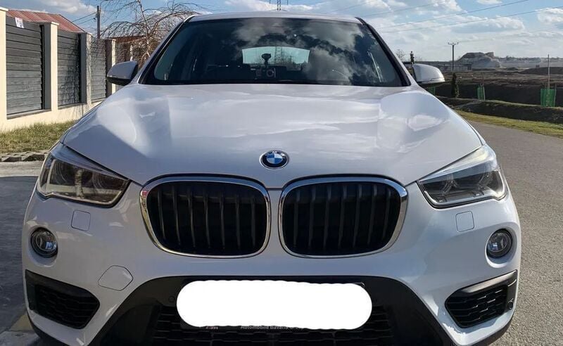 Alb Utilizat 2016 BMW X1 xLine SUV | 19.200 EUR (Puțin scump) - Imagine 1/4