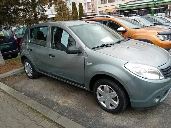 Second-hand Dacia Sandero 55 CP (40 kW) 2010 Hatchback