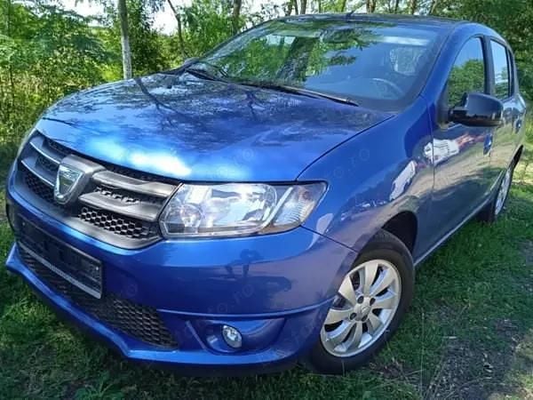 Utilizat 2015 Dacia Sandero Hatchback | 4.500 EUR (Preț bun) - Imagine 1/4