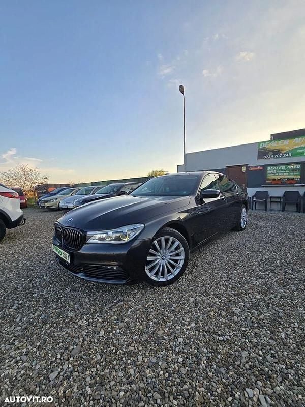 Culoaregri Utilizat 2018 BMW 740 Comfort Edition Berlinǎ | 26.800 EUR - Imagine 1/4