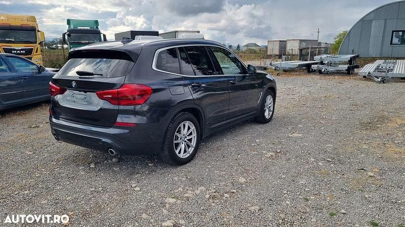 Second-hand BMW X3 Comfort Edition 150 CP (110 kW) 2020 Culoarenegru SUV