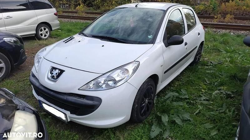 Culoarealb Utilizat 2011 Peugeot 206+ Hatchback | 1.550 EUR - Imagine 1/4