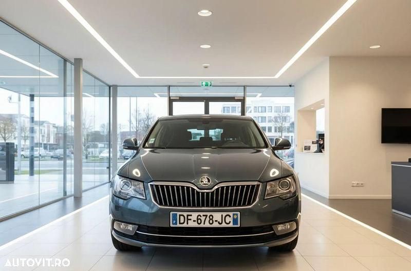 Second-hand Skoda Superb Comfort 140 CP (102 kW) 2014 Culoaregri Berlinǎ