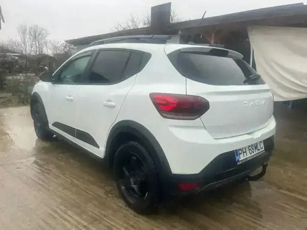 Utilizat 2023 Dacia Sandero Stepway Hatchback | 11.250 EUR (Preț OK) - Imagine 1/4
