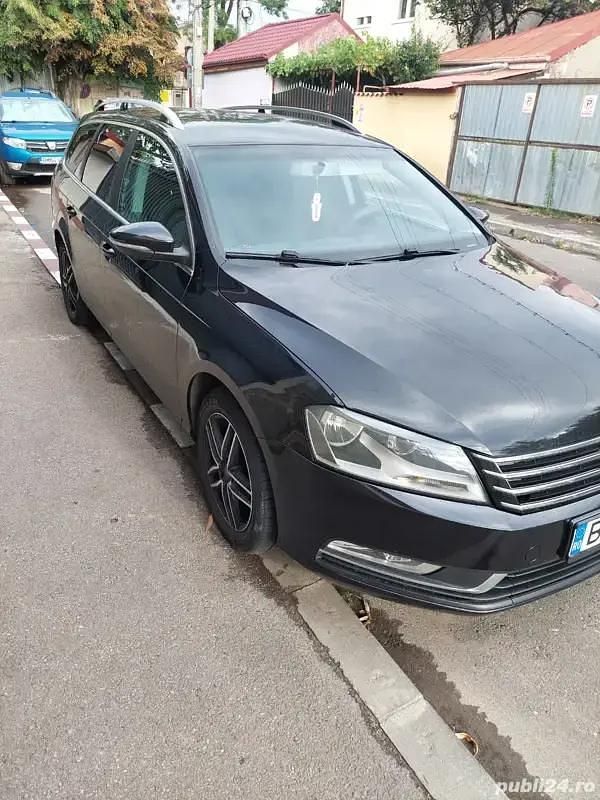Utilizat 2011 VW Passat Berlinǎ | 6.150 EUR (Preț OK) - Imagine 1/4