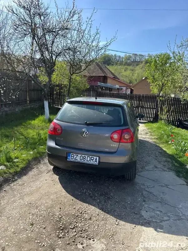 Utilizat 2007 VW Golf V Berlinǎ | 2.800 EUR (Preț OK) - Imagine 1/4