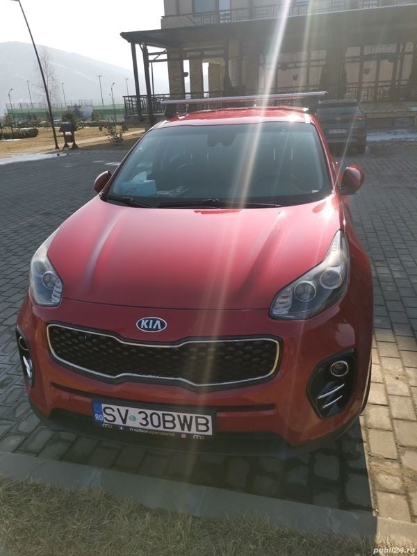 Rosu Utilizat 2016 Kia Sportage 2 SUV | 10.500 EUR (Super Preț) - Imagine 1/4
