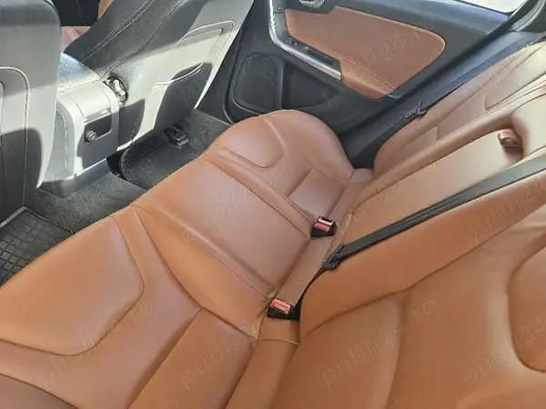 Second-hand Volvo S60 192 CP (141 kW) 2014 Berlinǎ