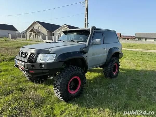 Second-hand 2007 Nissan Patrol SUV | 32.250 EUR - Imagine 1/4