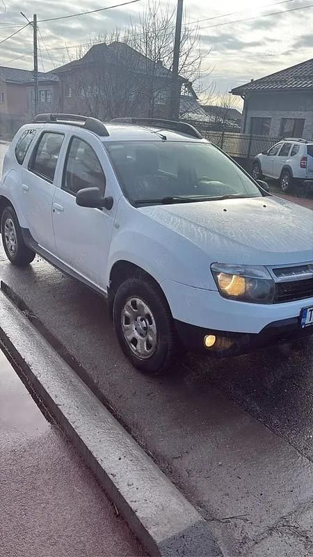 Alb Second-hand 2013 Dacia Duster Hatchback | 4.850 EUR - Imagine 1/4
