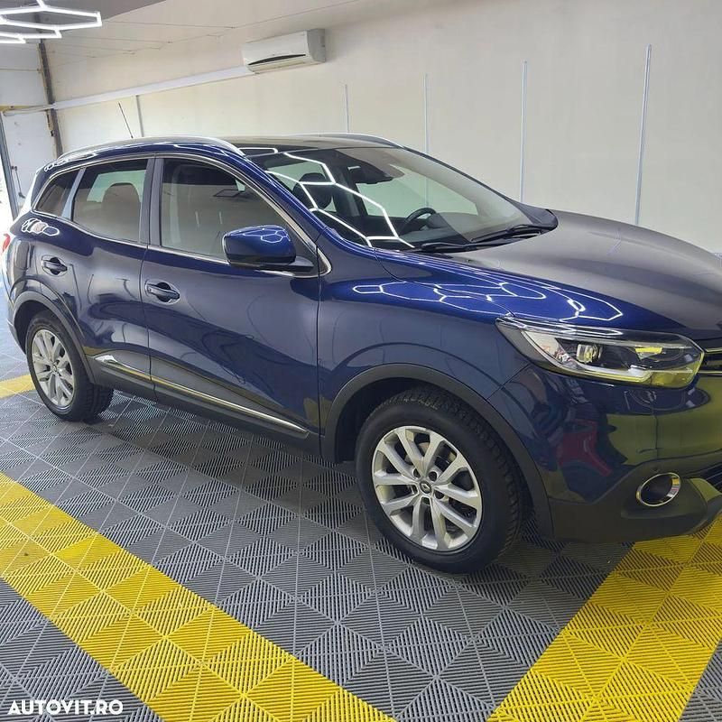 Albastru Utilizat 2015 Renault Kadjar Business SUV | 10.850 EUR (Preț OK) - Imagine 1/4
