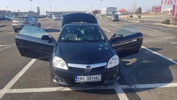 Second-hand Opel Tigra 125 CP (91 kW) 2005 Negru Cabrio