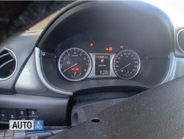 Second-hand Suzuki Vitara 120 CP (88 kW) 2015 Albastru SUV