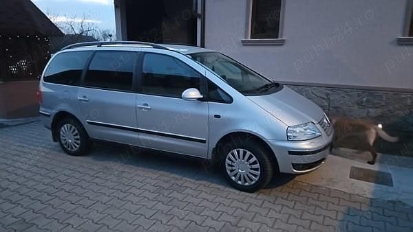 Gri Utilizat 2007 VW Sharan Monovolum | 4.350 EUR (Preț OK) - Imagine 1/4