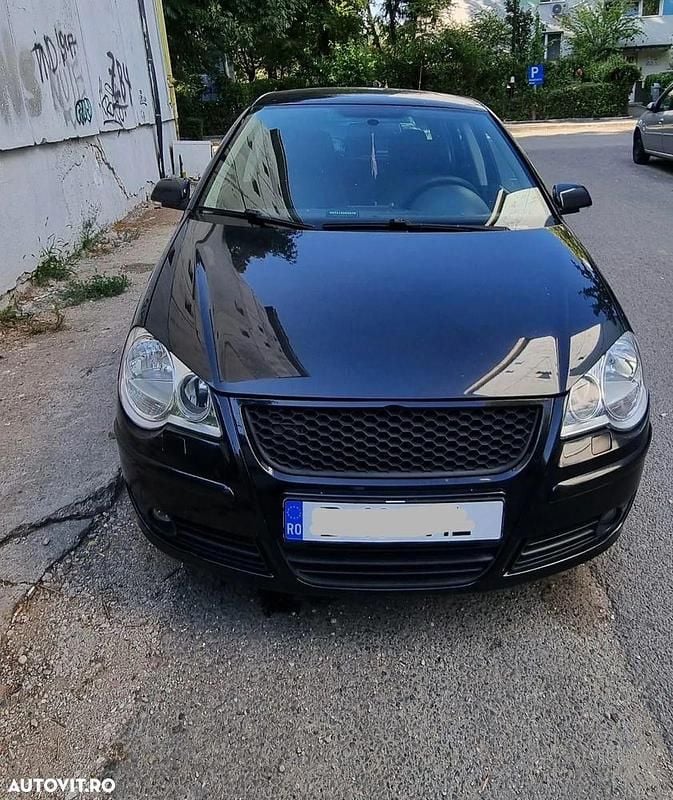 Second-hand VW Polo United 105 CP (77 kW) 2009 Culoarenegru Hatchback