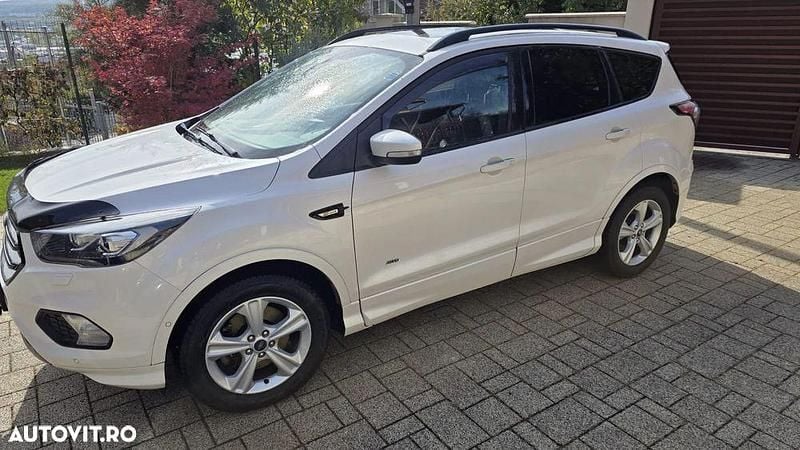 Culoarealb Utilizat 2018 Ford Kuga ST-Line SUV | 16.000 EUR (Puțin scump) - Imagine 1/4