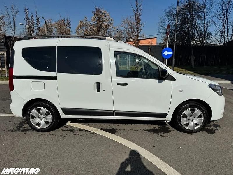 Culoarealb Utilizat 2019 Dacia Dokker Lauréate Monovolum | 6.900 EUR (Preț bun) - Imagine 1/4
