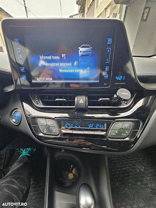 Second-hand Toyota C-HR 116 CP (85 kW) 2018 Culoaregri SUV