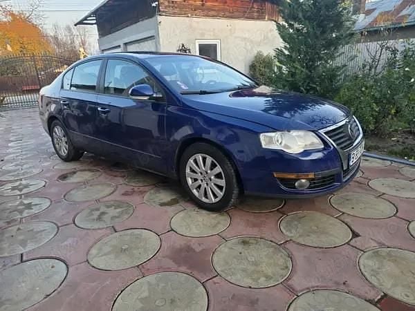 Albastru Utilizat 2010 VW Passat Berlinǎ | 3.100 EUR (Preț bun) - Imagine 1/4