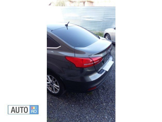 Second-hand Ford Focus 115 CP (84 kW) 2015 Gri Berlinǎ
