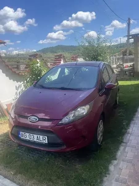 Utilizat 2009 Ford Fiesta Hatchback | 3.300 EUR (Preț bun) - Imagine 1/4