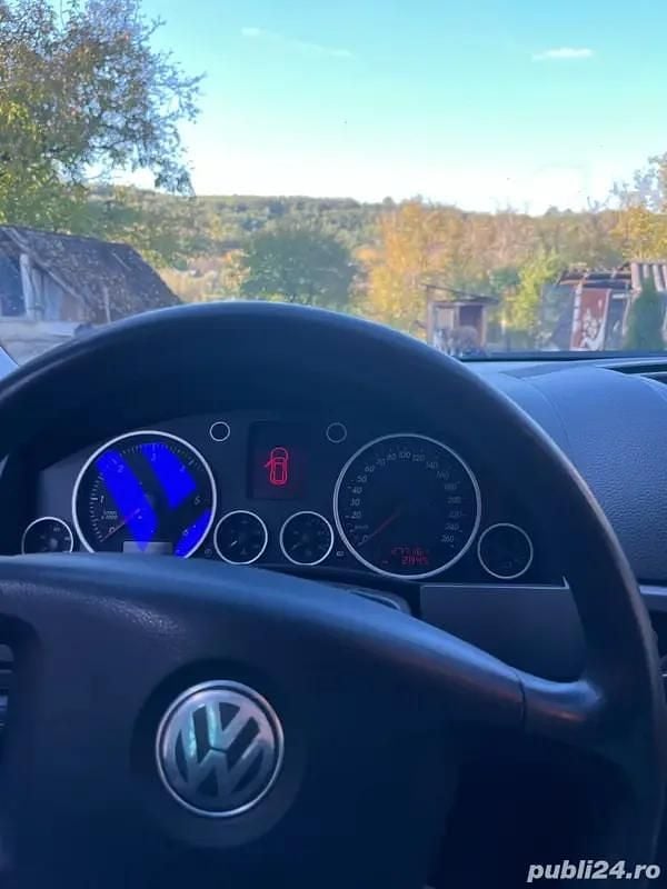 Utilizat 2004 VW Touareg R SUV | 3.800 EUR (Preț OK) - Imagine 1/4