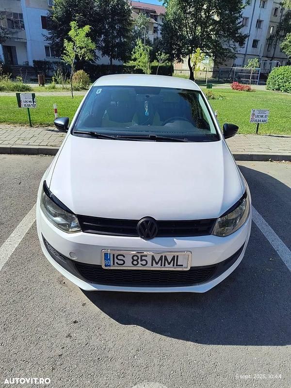 Culoarealb Utilizat 2010 VW Polo Trendline | 4.900 EUR (Puțin scump) - Imagine 1/4