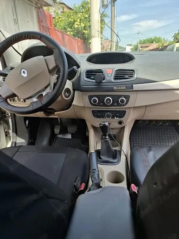 Second-hand Renault Fluence 115 CP (84 kW) 2011 Berlinǎ