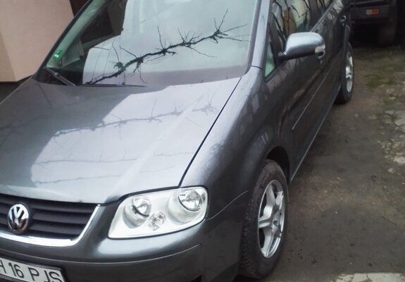 Second-hand VW Touran 103 CP (75 kW) 2006 Gri Monovolum