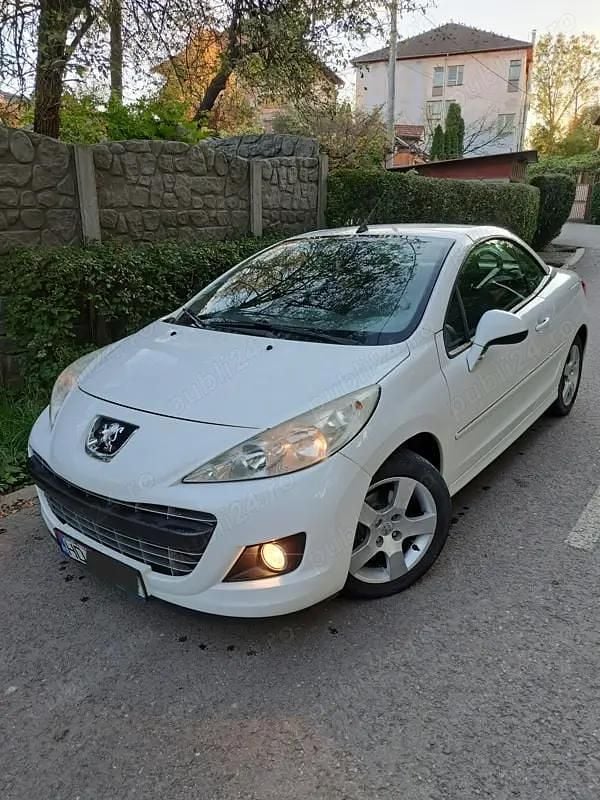 Utilizat 2012 Peugeot 207 CC Cabrio | 3.300 EUR (Puțin scump) - Imagine 1/4