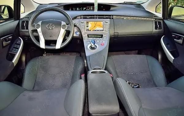 Second-hand Toyota Prius 137 CP (100 kW) 2012 Gri Hatchback