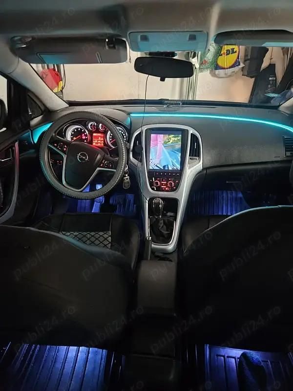 Second-hand Opel Astra 116 CP (85 kW) 2016 Berlinǎ