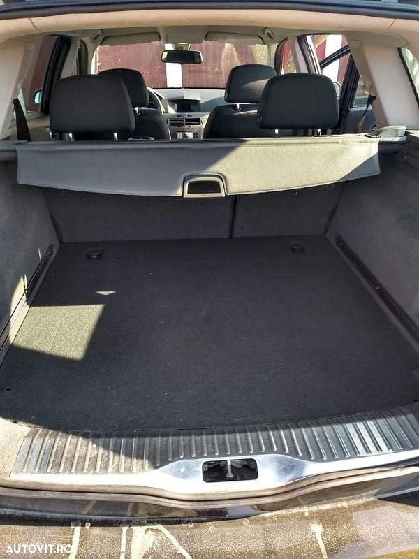 Second-hand Opel Astra 100 CP (73 kW) 2006 Culoarenegru Break