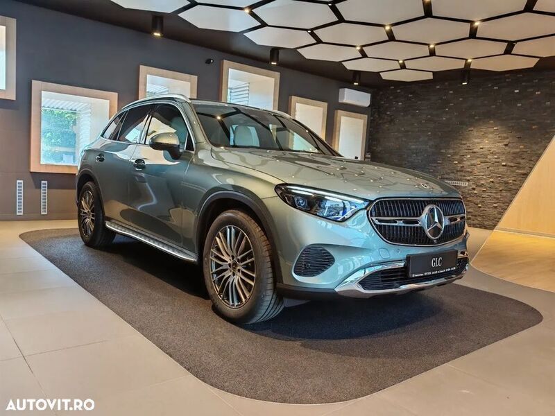 Verde Nouă 2025 Mercedes GLC200 SUV | 65.420 EUR (Super Preț) - Imagine 1/4