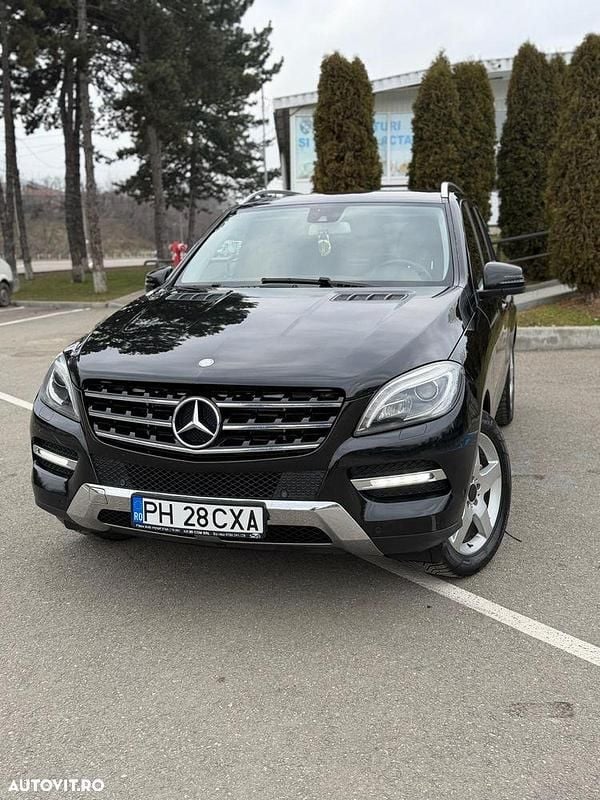 Second-hand Mercedes ML350 258 CP (189 kW) 2012 Culoarenegru SUV