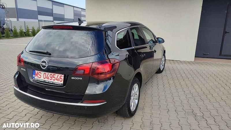 Second-hand Opel Astra Excellence 110 CP (80 kW) 2015 Negru Break