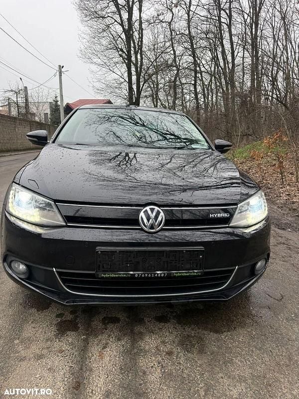 Second-hand VW Jetta Highline 150 CP (110 kW) 2013 Culoarenegru Berlinǎ