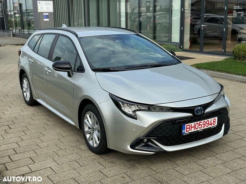 Culoareargint Nouă 2025 Toyota Corolla Business Edition Berlinǎ | 30.500 EUR - Imagine 1/4