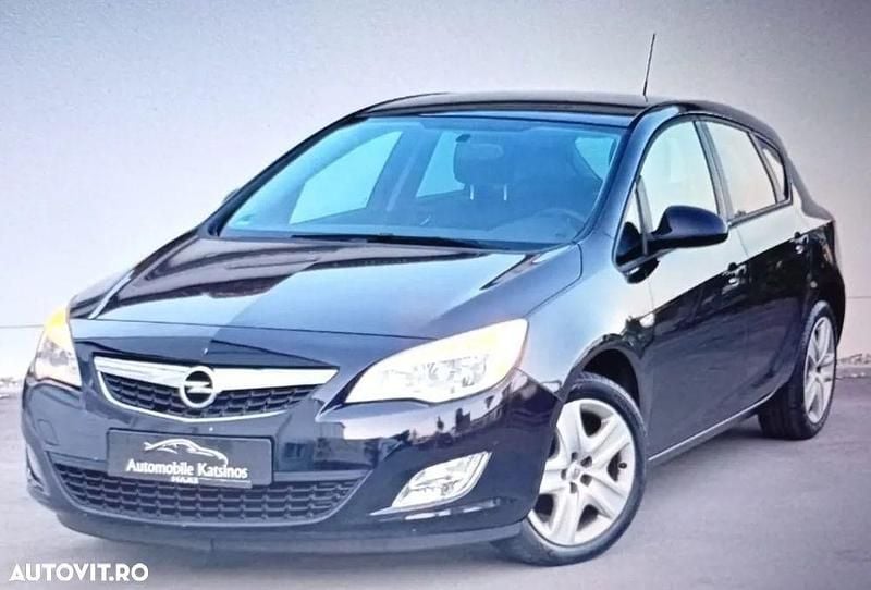 Culoarenegru Utilizat 2011 Opel Astra Active Hatchback | 5.000 EUR (Preț OK) - Imagine 1/4