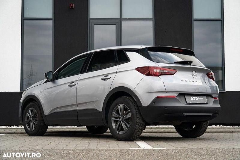 Second-hand Opel Grandland X Business Edition 130 CP (95 kW) 2022 Culoaregri SUV