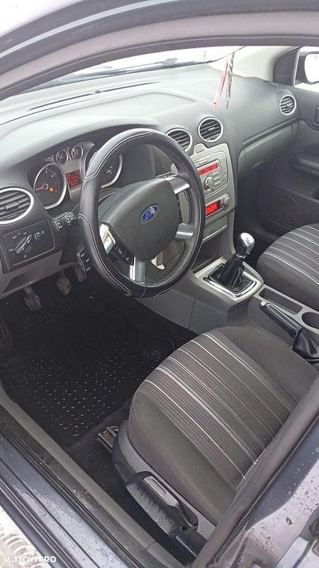 Second-hand Ford Focus Trend 100 CP (73 kW) 2008 Culoaregri