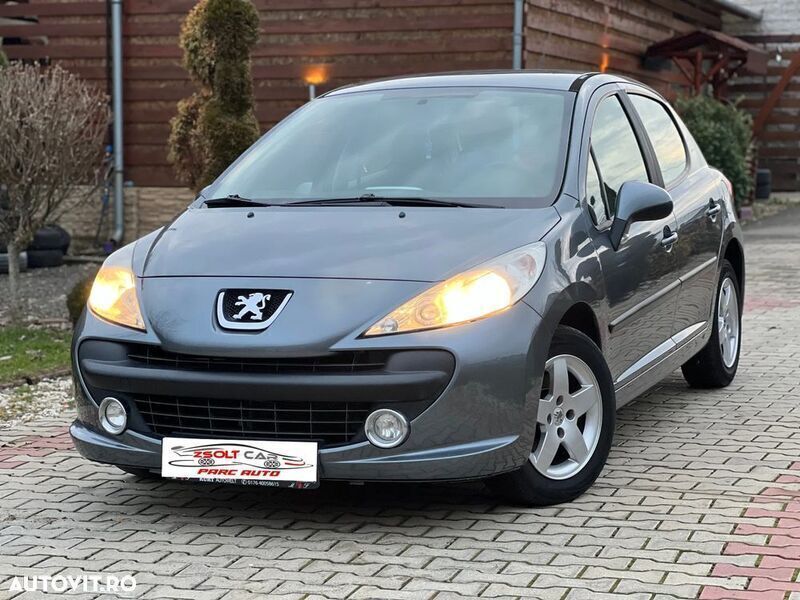 Gri Utilizat 2009 Peugeot 207 Premium Break | 2.499 EUR (Super Preț) - Imagine 1/4