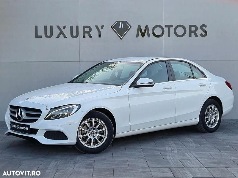 Culoarealb Utilizat 2018 Mercedes C180 Avantgarde Berlinǎ | 16.800 EUR (Super Preț) - Imagine 1/4