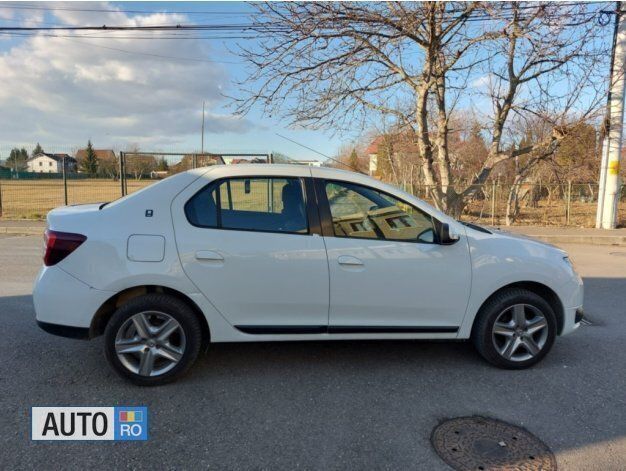 Second-hand Dacia Logan Prestige 75 CP (55 kW) 2015 Alb Berlinǎ