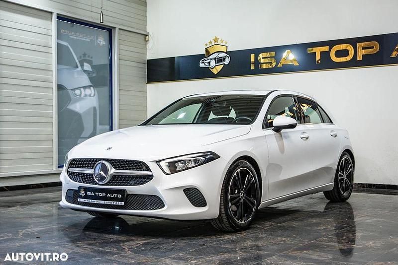 Alb Utilizat 2019 Mercedes A180 Hatchback | 19.360 EUR (Preț OK) - Imagine 1/4