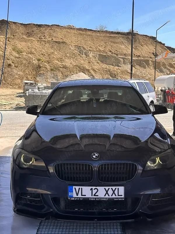 Utilizat 2013 BMW M550 Berlinǎ | 23.999 EUR (Scump) - Imagine 1/4